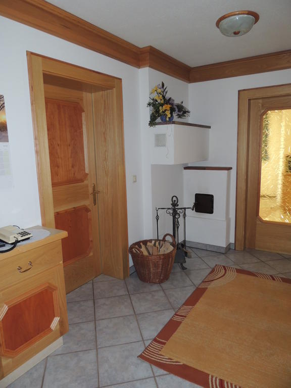 Ferienwohnungen Lemberger クリムル 部屋 写真